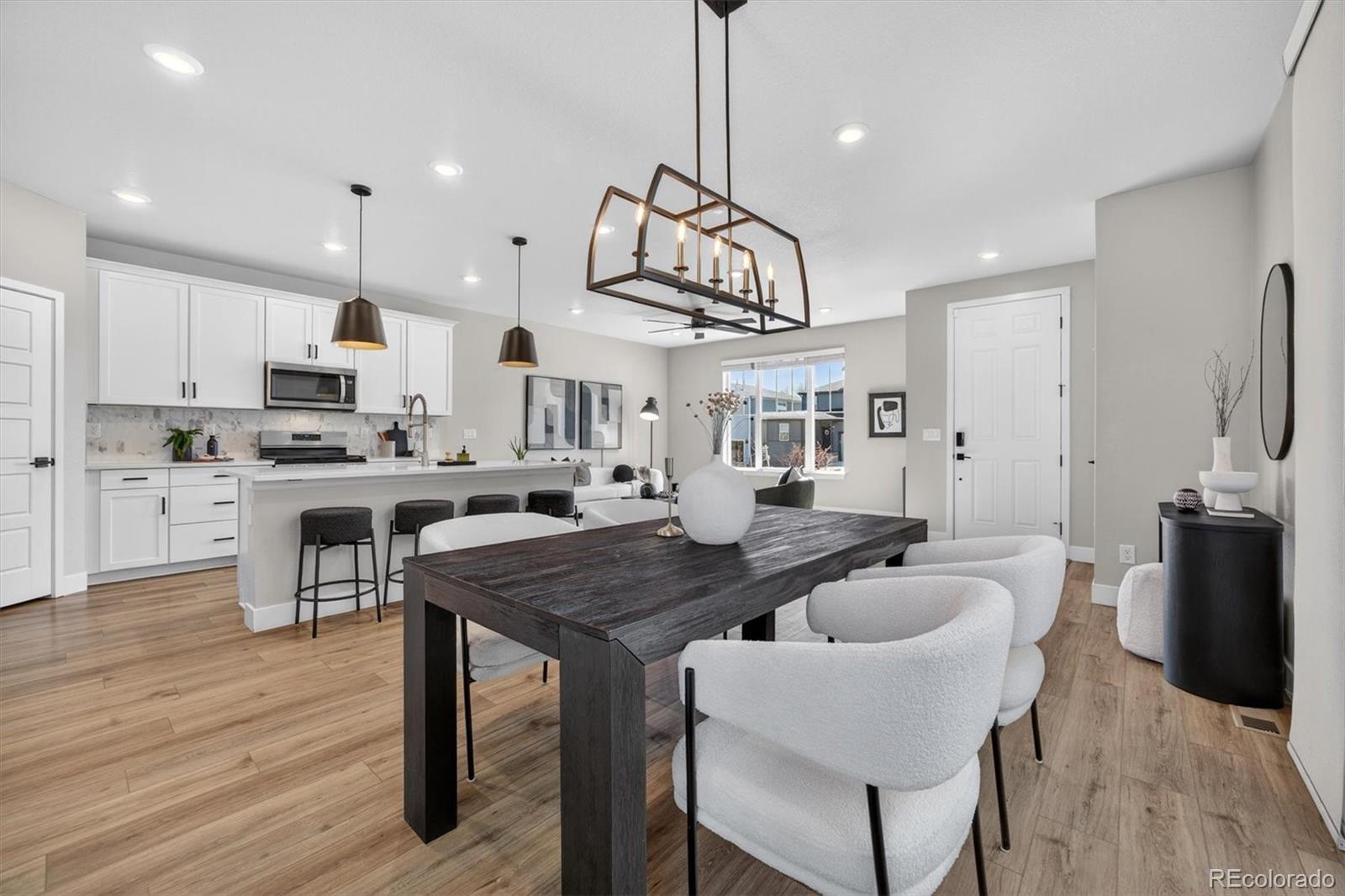 MLS Image #10 for 4649 s kipling circle,denver, Colorado