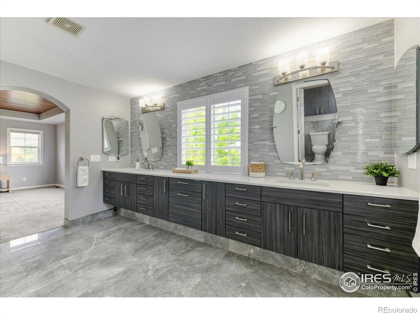 MLS Image #28 for 5005 s cole court,morrison, Colorado