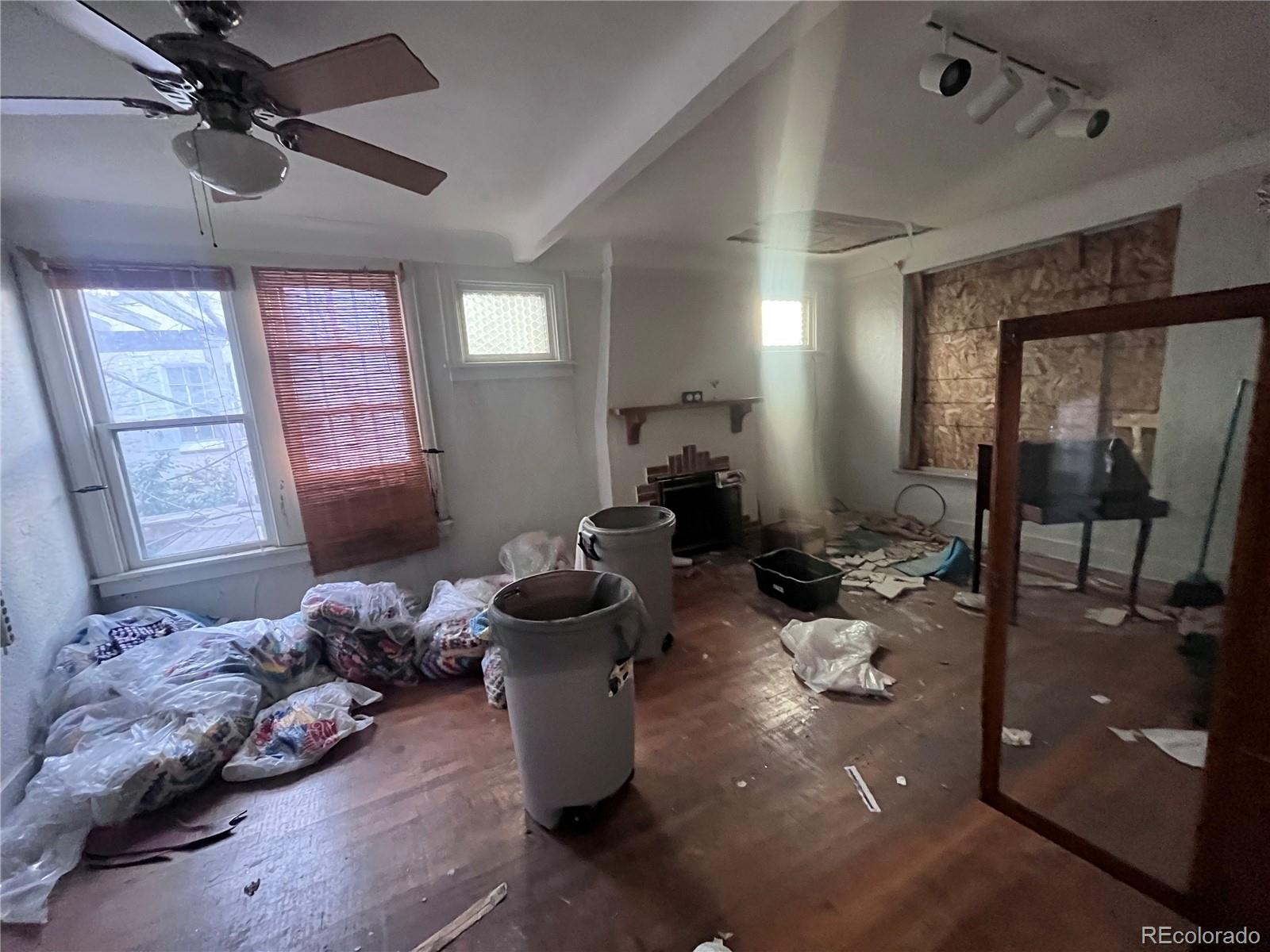 MLS Image #12 for 1274  hudson street,denver, Colorado