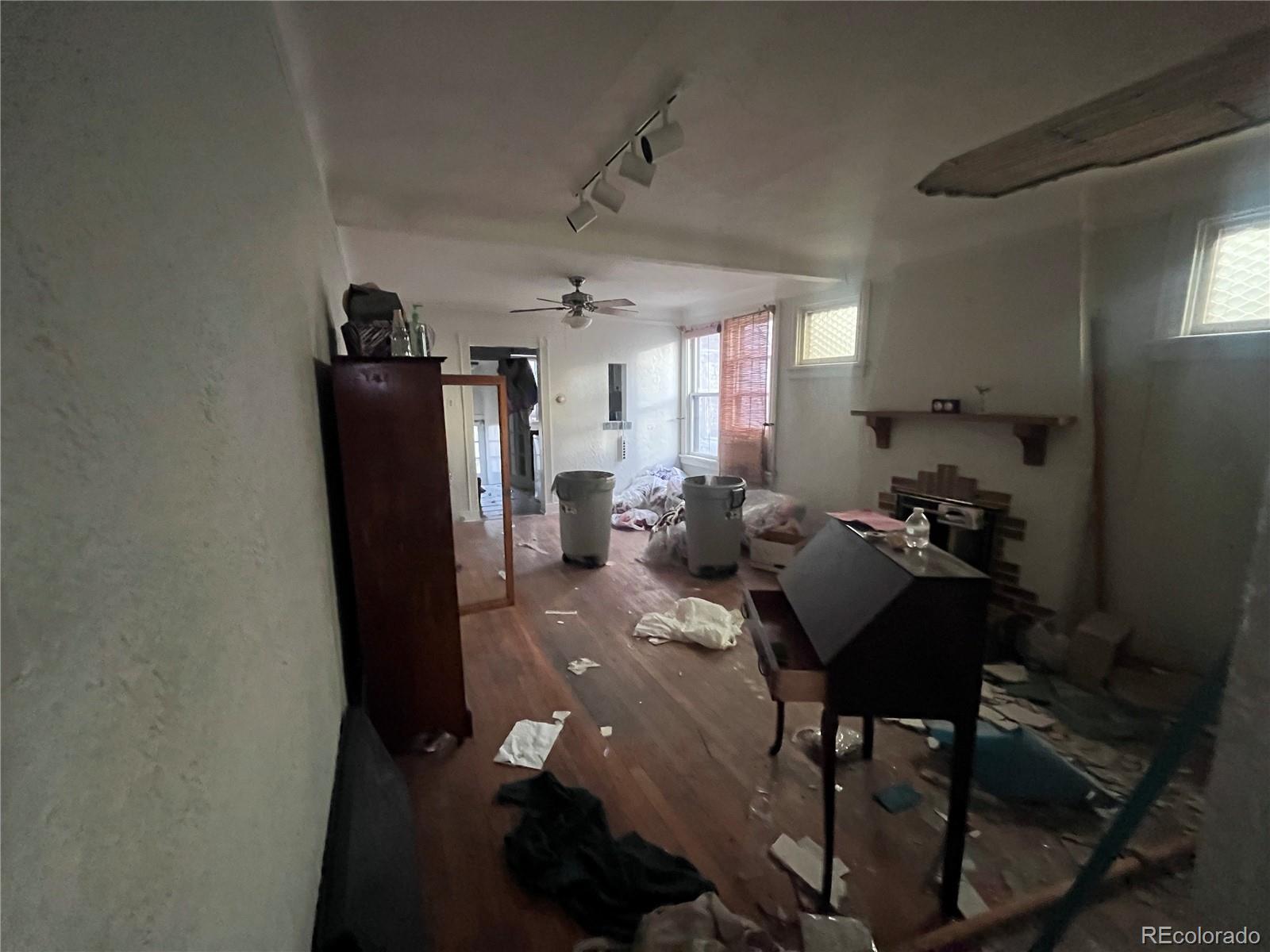 MLS Image #9 for 1274  hudson street,denver, Colorado