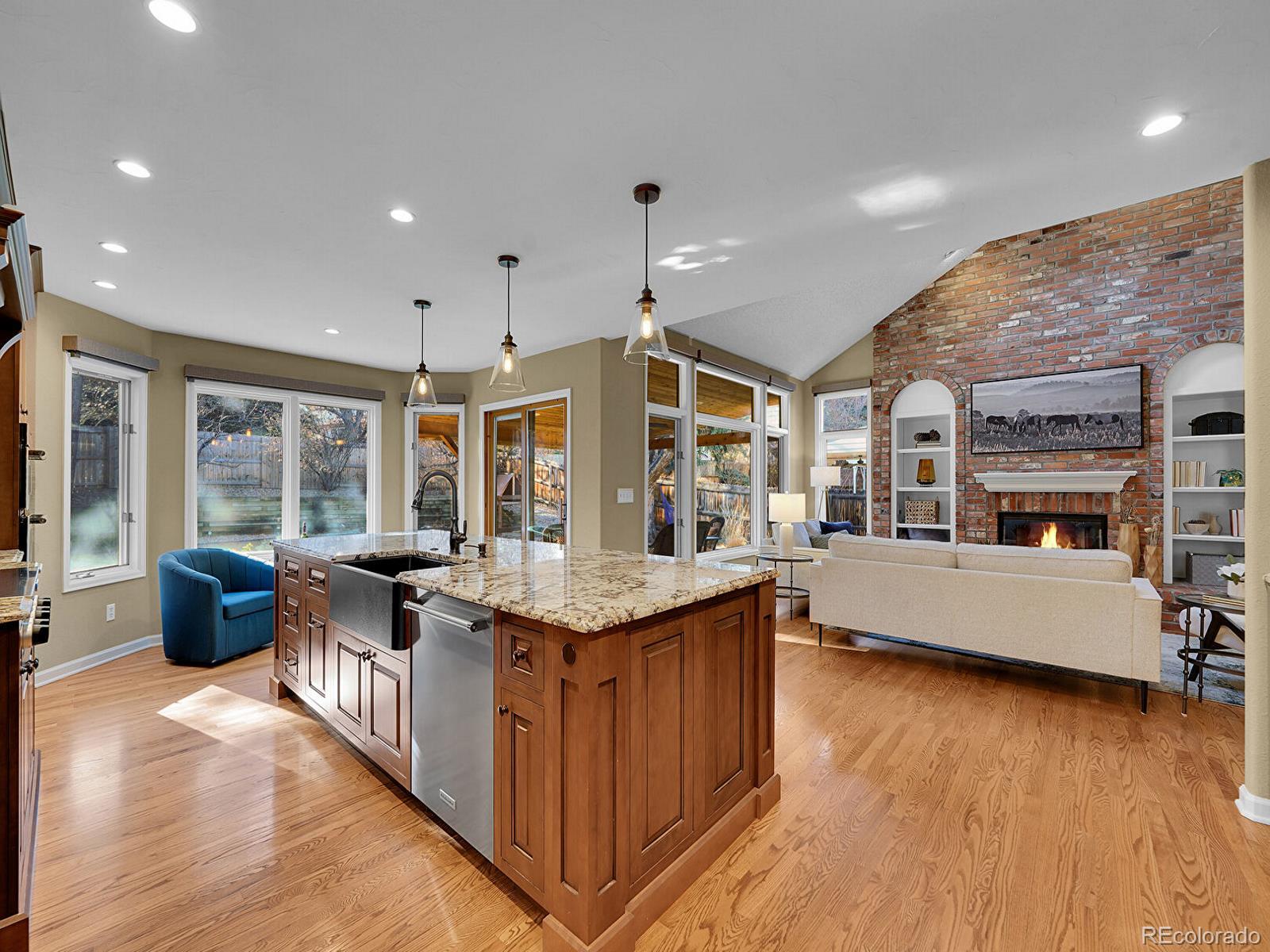 MLS Image #10 for 930 w dry creek road,littleton, Colorado