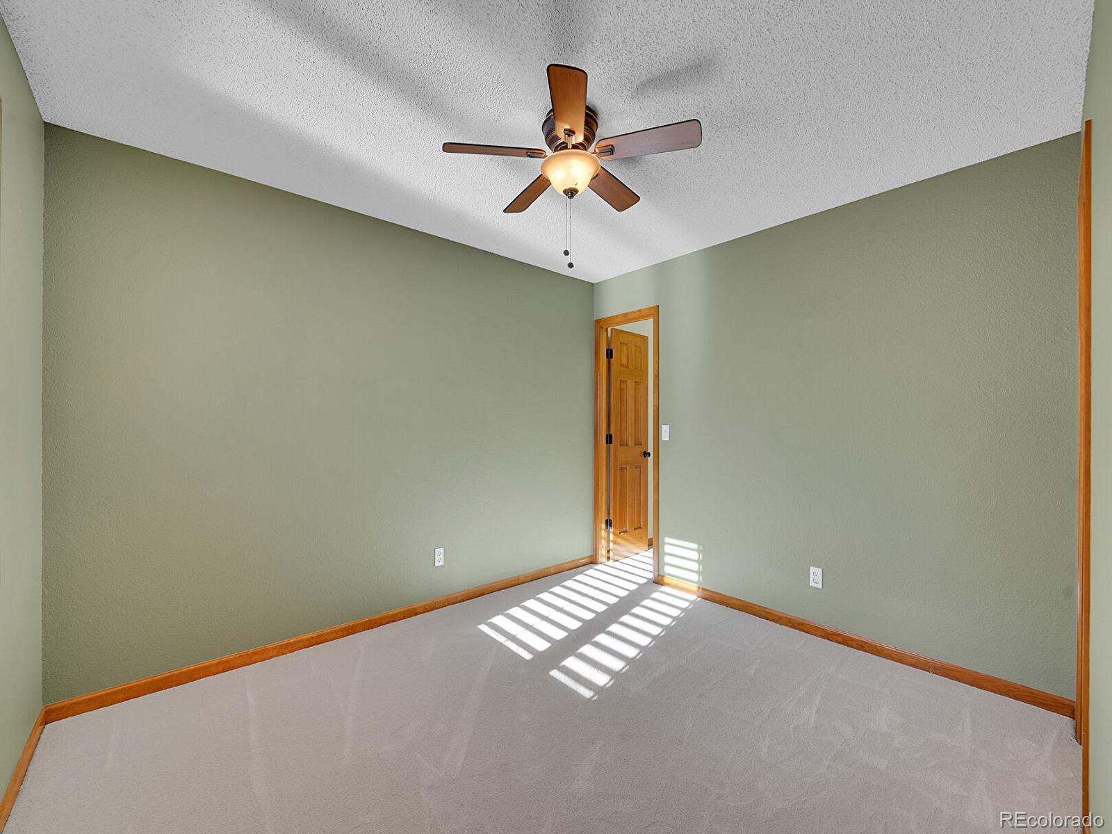 MLS Image #28 for 930 w dry creek road,littleton, Colorado
