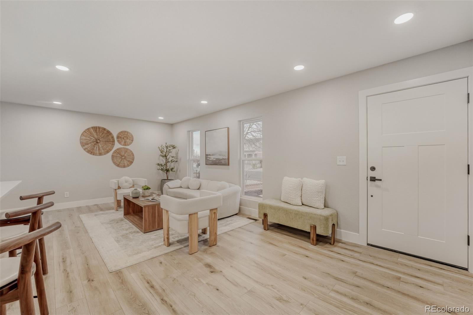 MLS Image #3 for 2527 s ouray way,aurora, Colorado