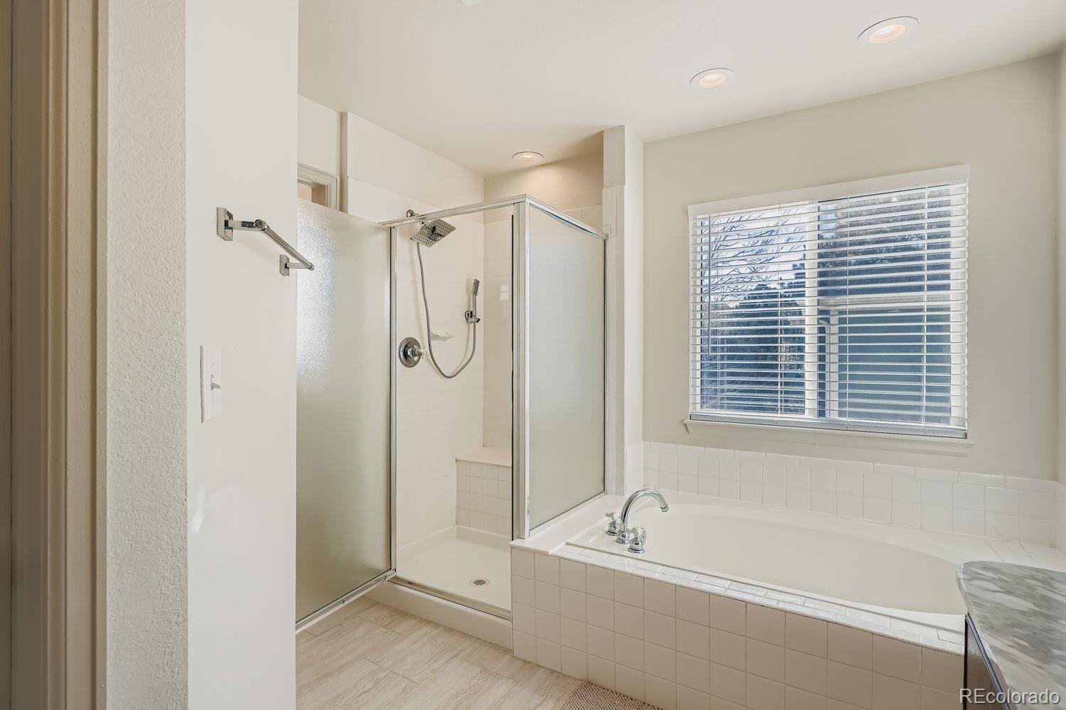 MLS Image #13 for 8014 e harvard circle,denver, Colorado