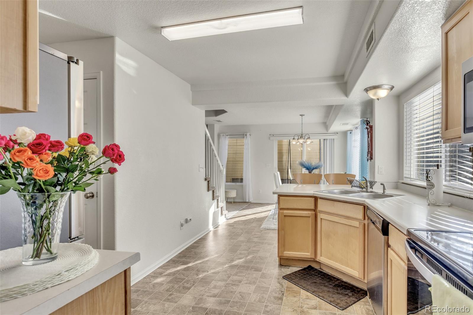MLS Image #8 for 4087 e orleans court,denver, Colorado