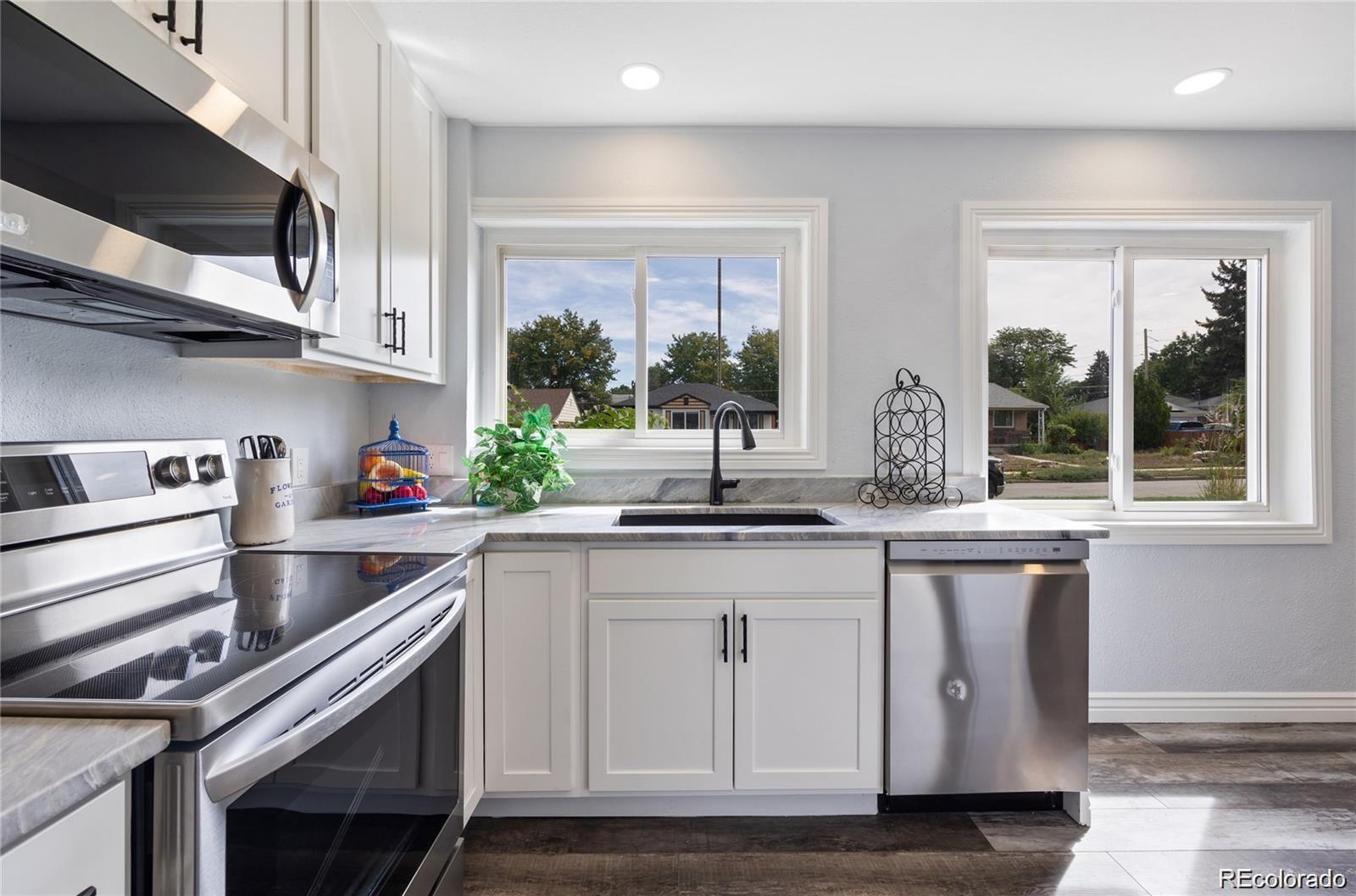 MLS Image #2 for 1345  holly street,denver, Colorado