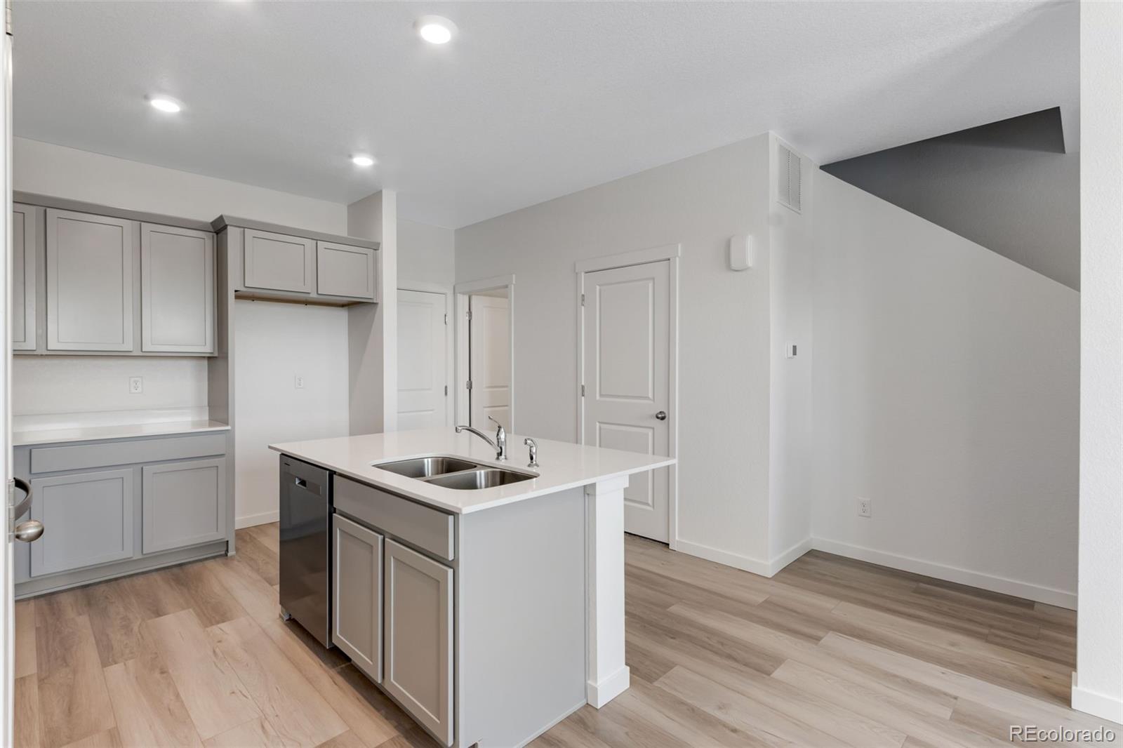 MLS Image #4 for 2407  pinot place,fort lupton, Colorado