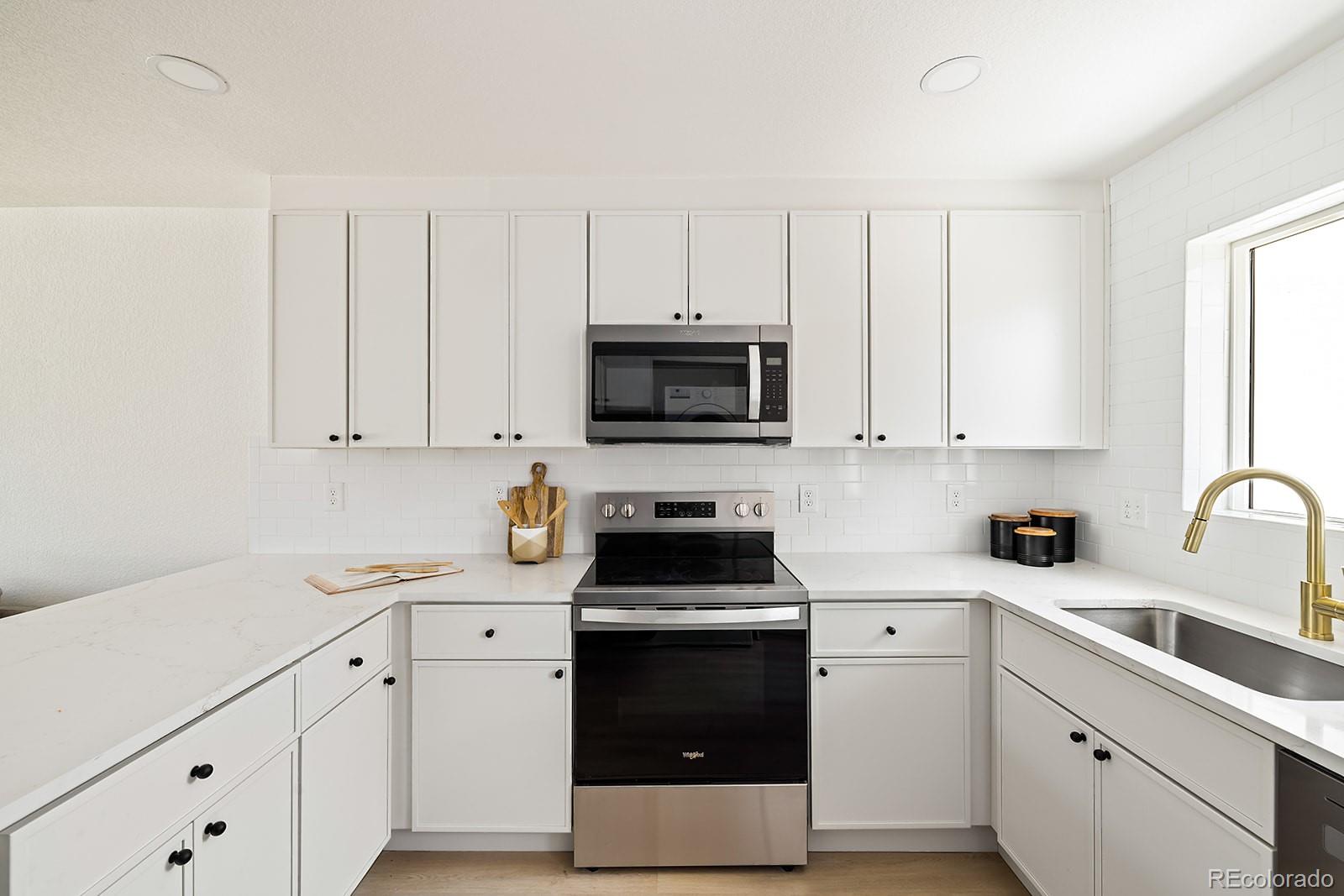 MLS Image #5 for 3213 n steele street,denver, Colorado