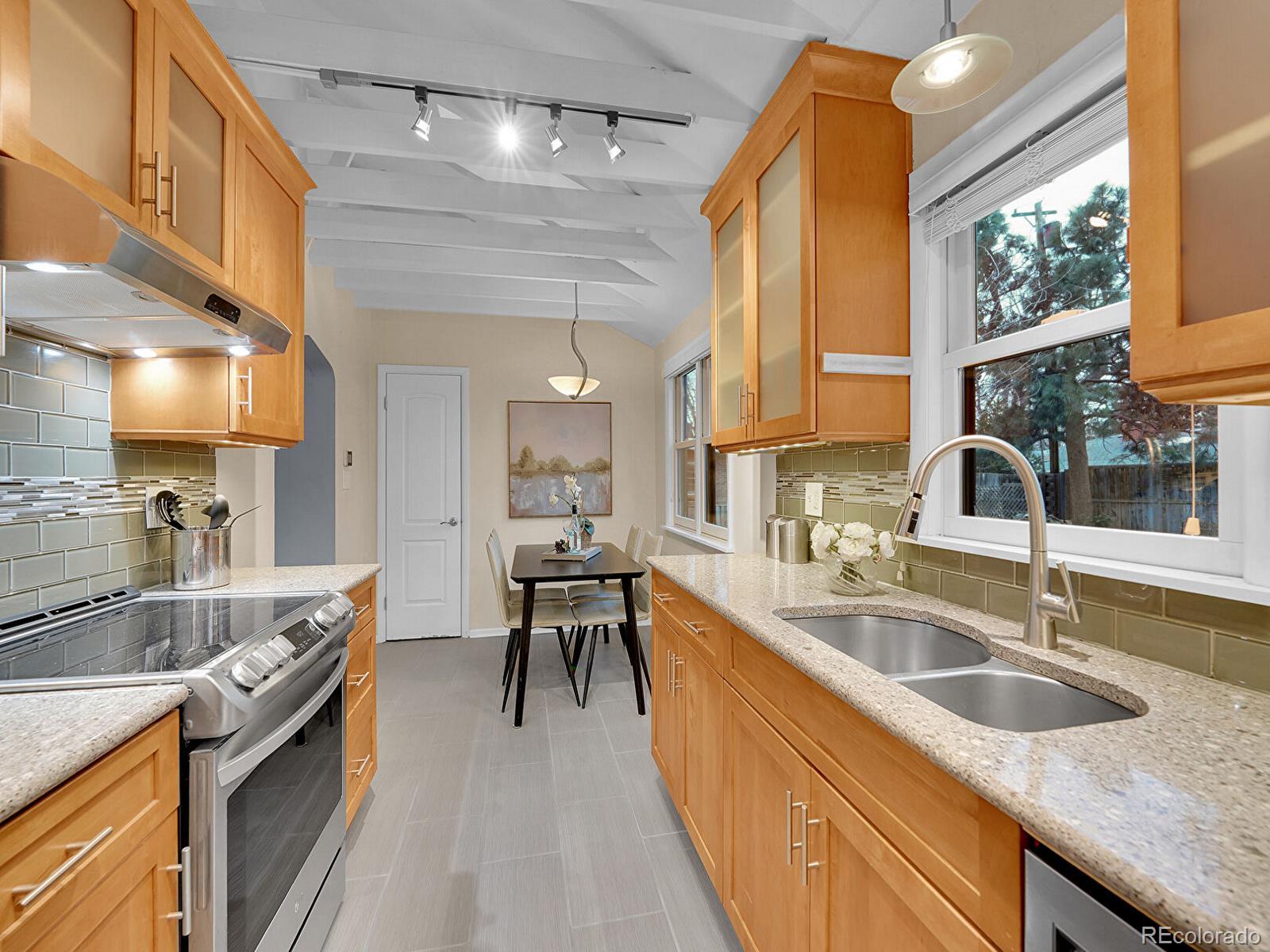 MLS Image #15 for 5725 s lakeview street,littleton, Colorado
