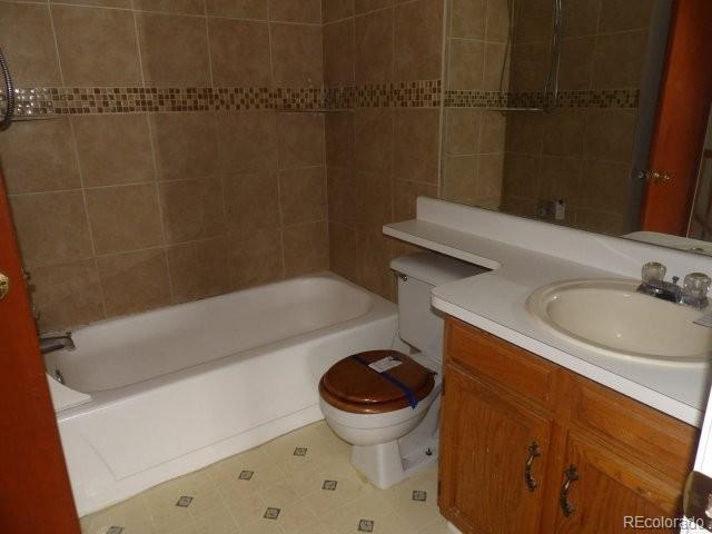 MLS Image #11 for 14272 e hawaii circle b,aurora, Colorado