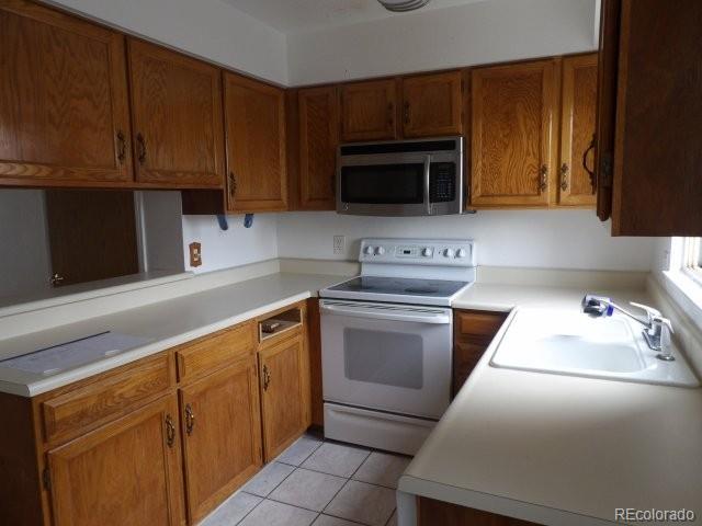 MLS Image #4 for 14272 e hawaii circle b,aurora, Colorado