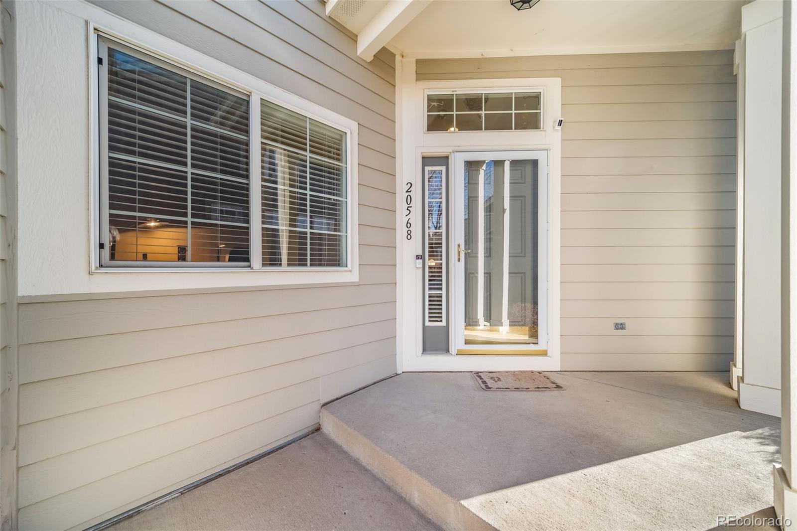 MLS Image #2 for 20568 e lake place,aurora, Colorado