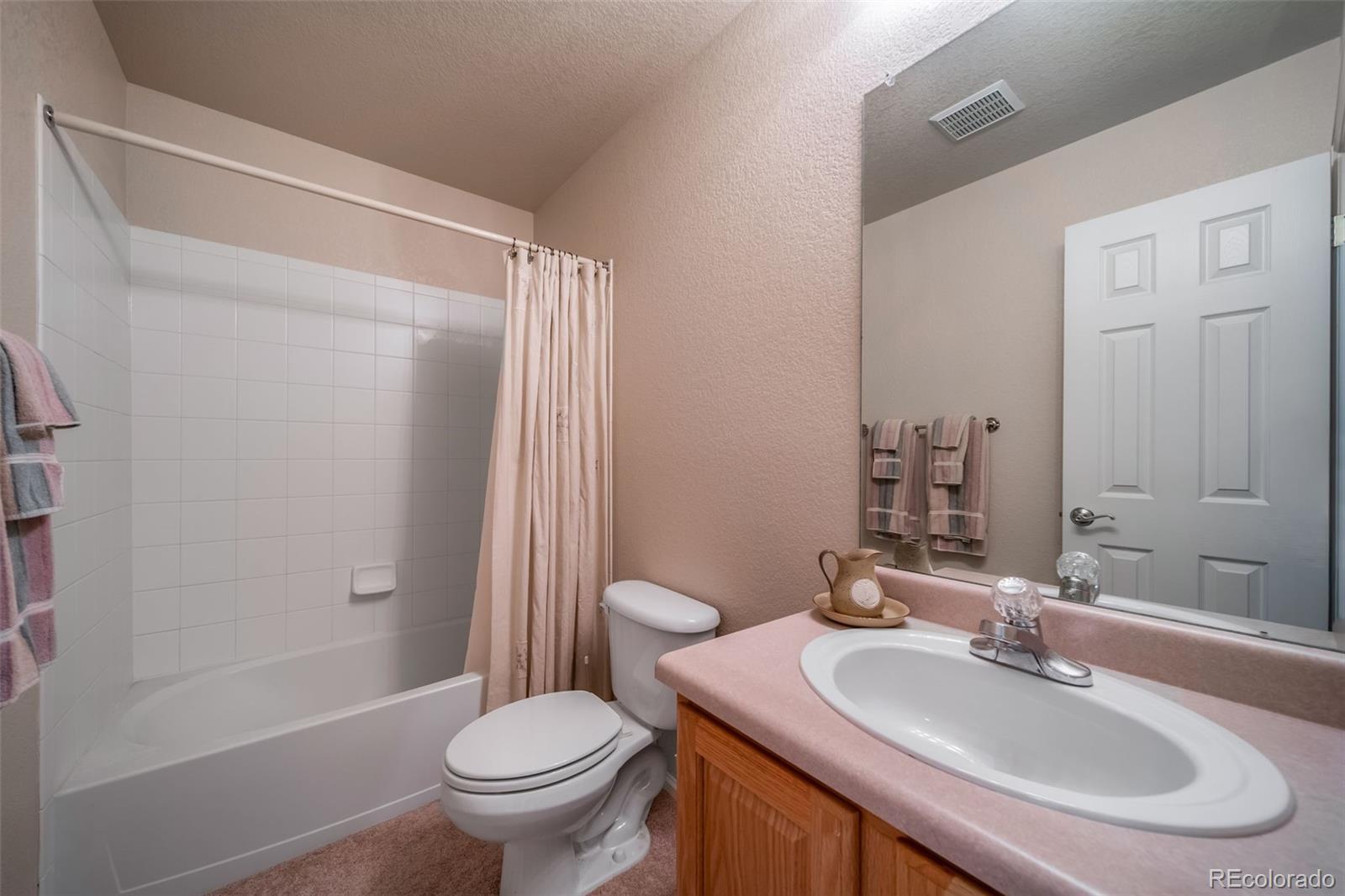 MLS Image #30 for 20568 e lake place,aurora, Colorado