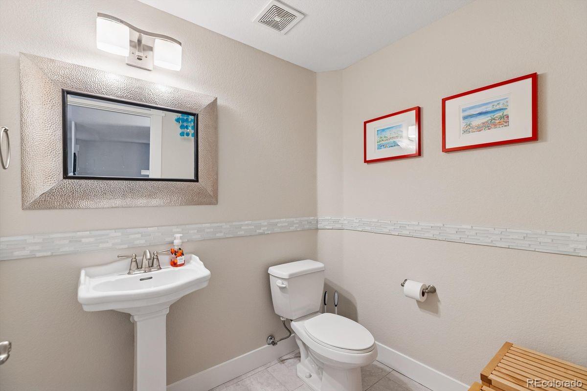 MLS Image #31 for 8658 e 25th drive,denver, Colorado