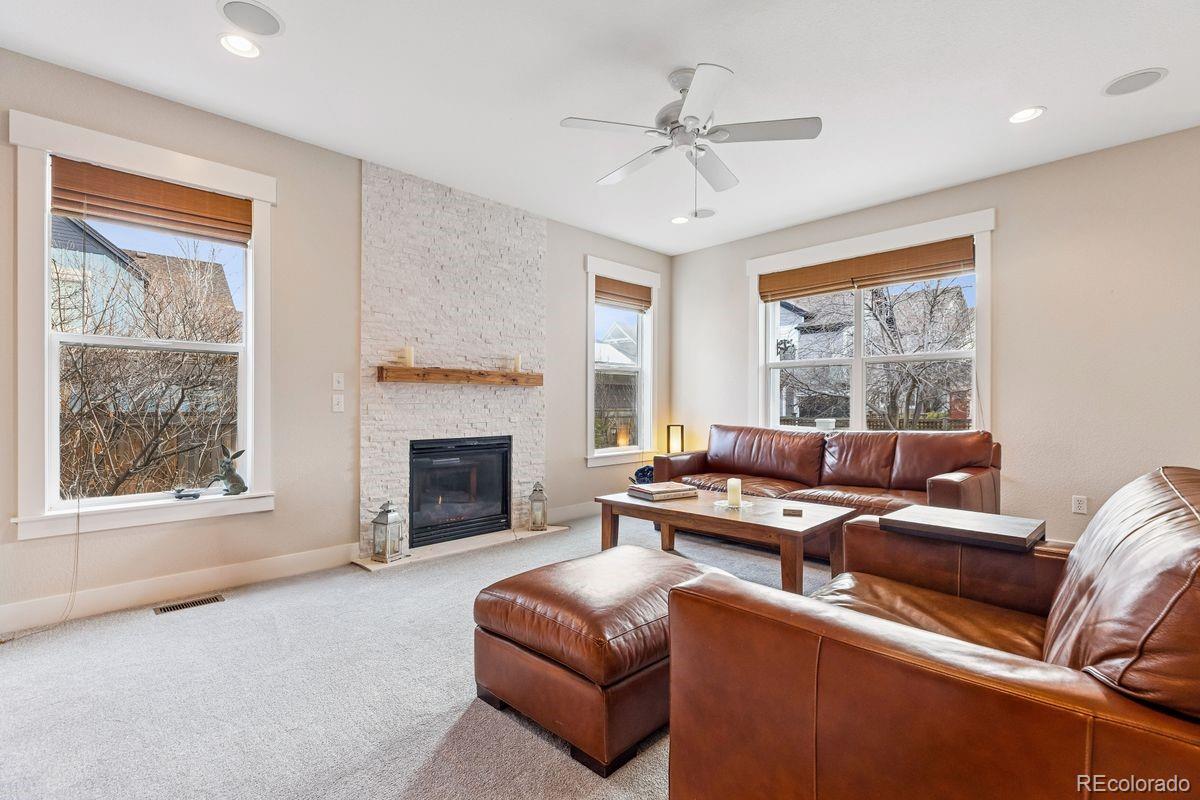 MLS Image #7 for 8658 e 25th drive,denver, Colorado
