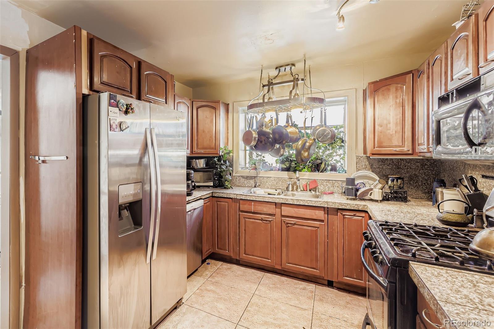 MLS Image #10 for 10700  larry drive,northglenn, Colorado
