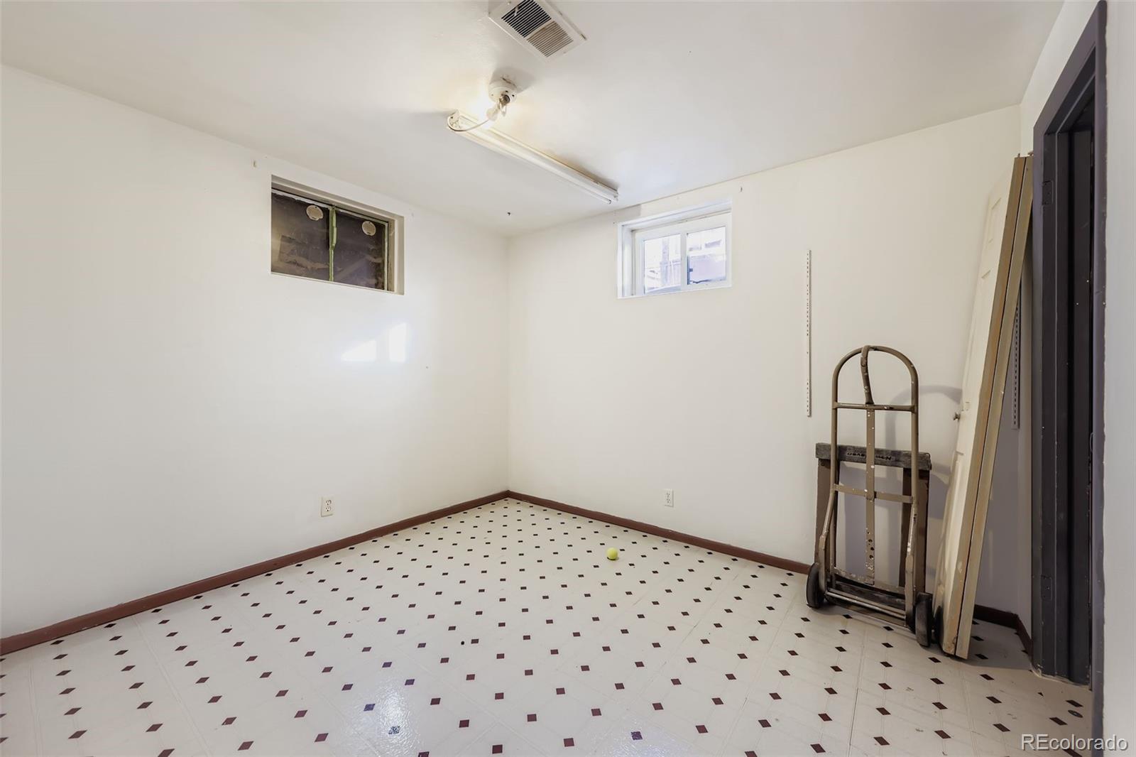 MLS Image #20 for 10700  larry drive,northglenn, Colorado