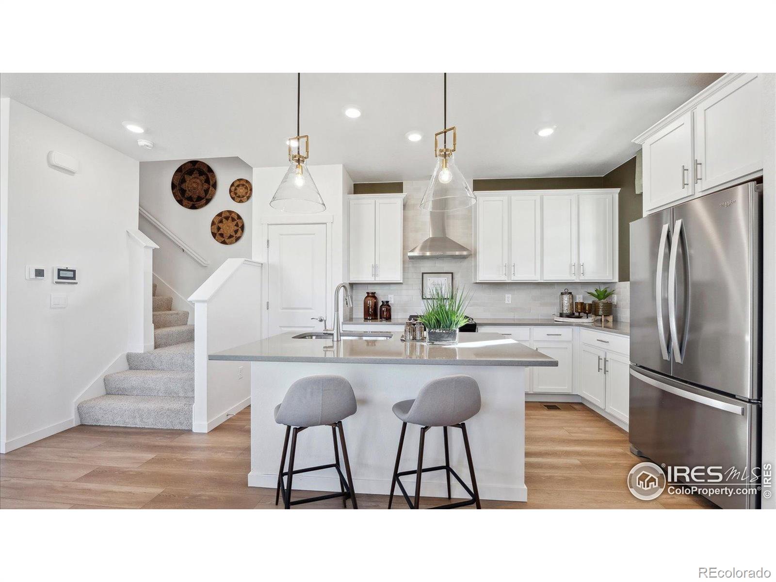 MLS Image #10 for 906  logan peak way,berthoud, Colorado