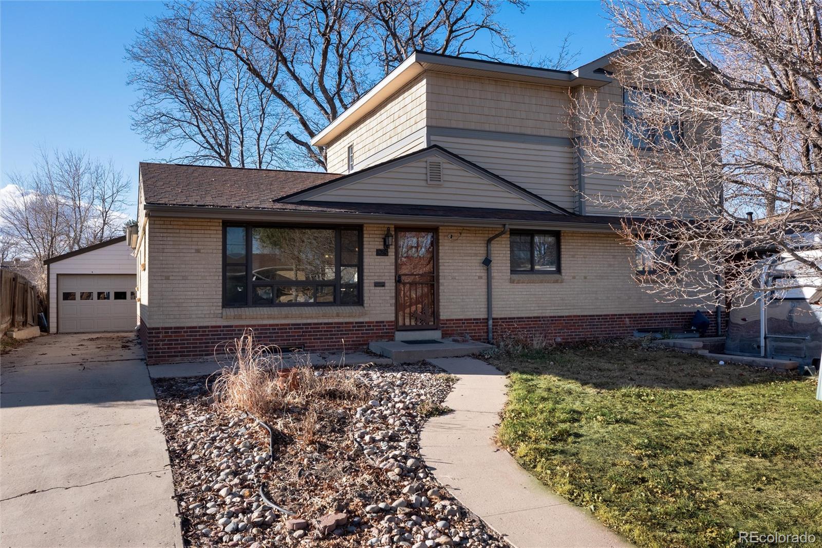 MLS Image #1 for 525  elmira street,aurora, Colorado