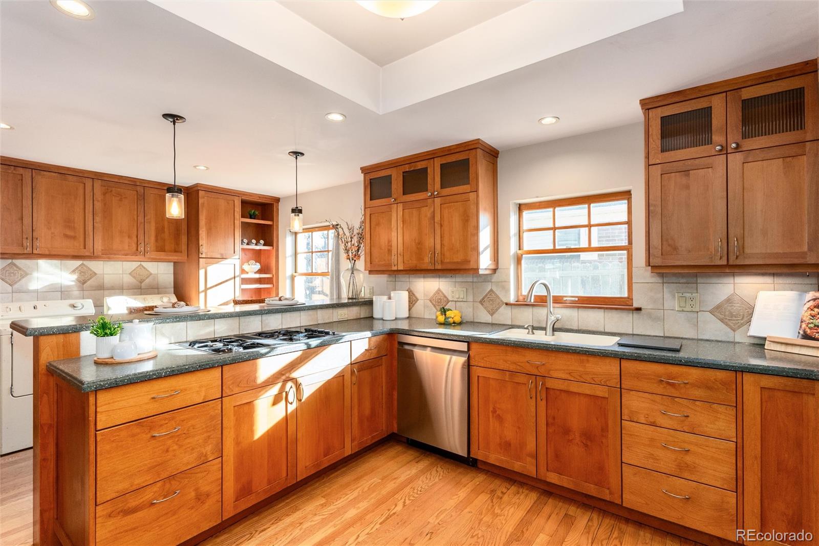 MLS Image #18 for 525  elmira street,aurora, Colorado