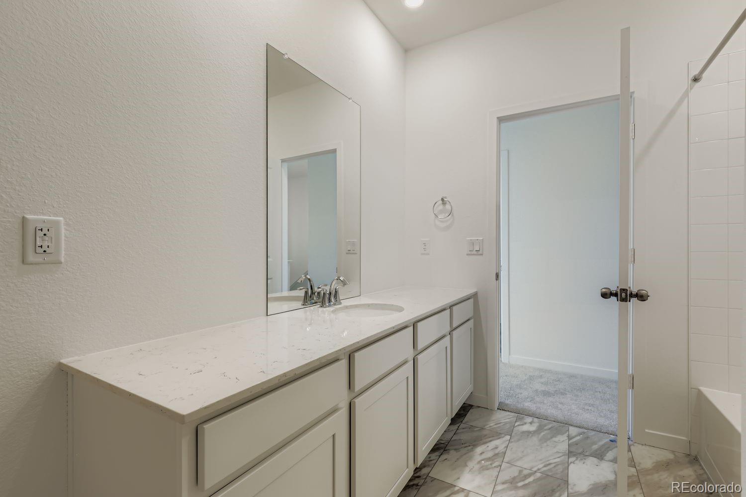 MLS Image #9 for 6778 e 149th avenue 4,thornton, Colorado