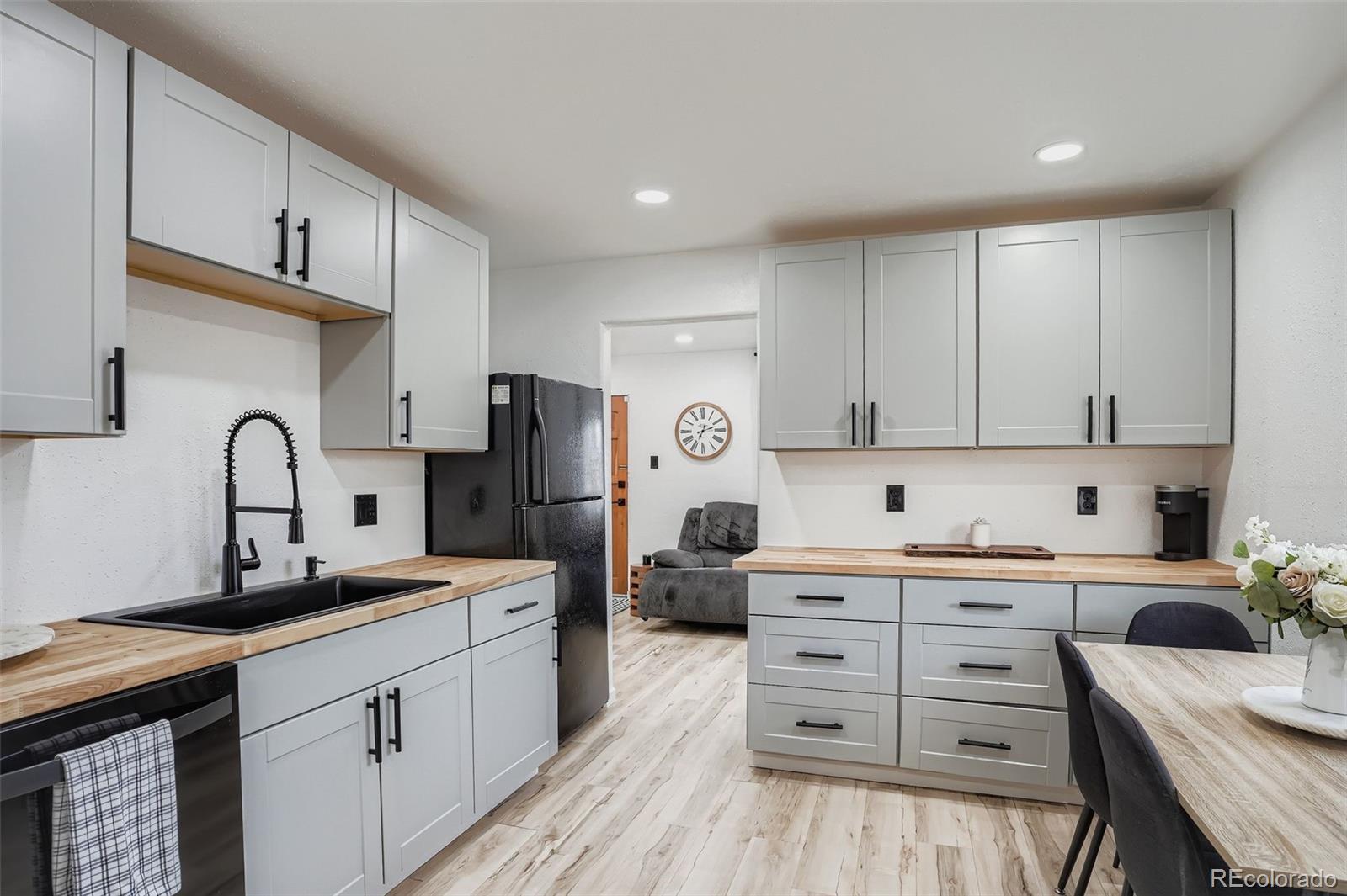 MLS Image #7 for 4400 w 4th avenue,denver, Colorado
