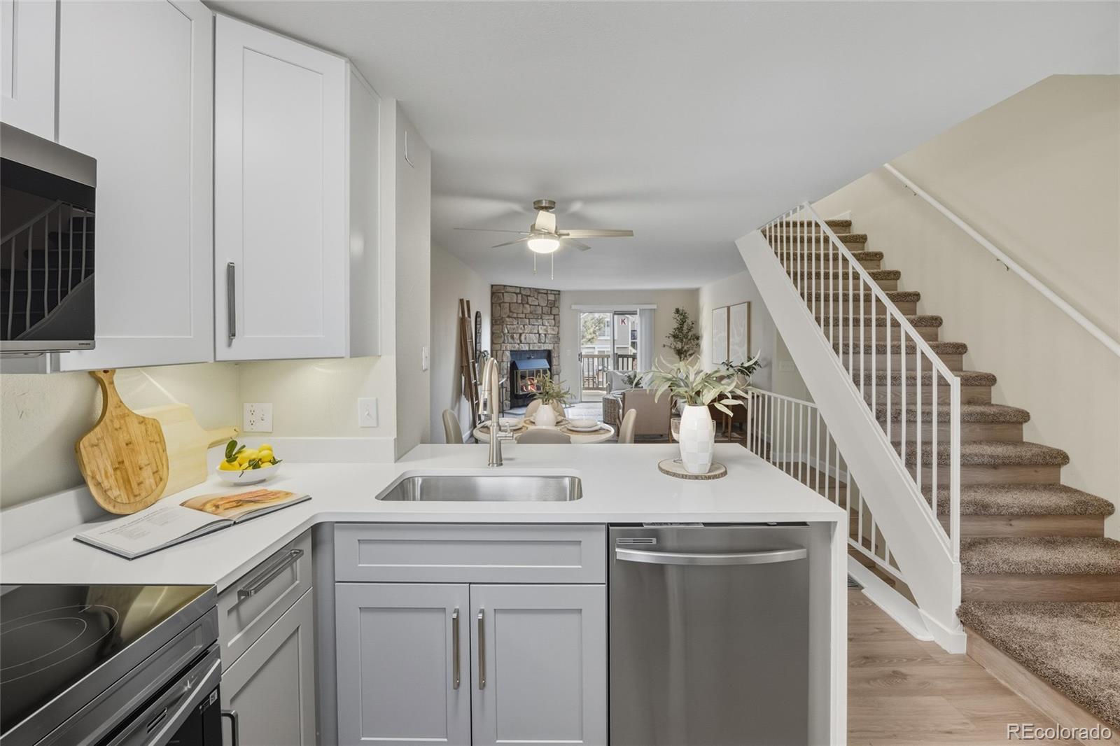 MLS Image #11 for 1811 s quebec way,denver, Colorado