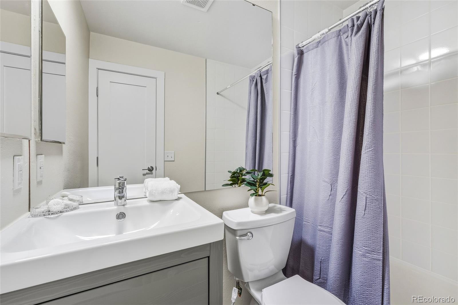 MLS Image #20 for 1811 s quebec way,denver, Colorado