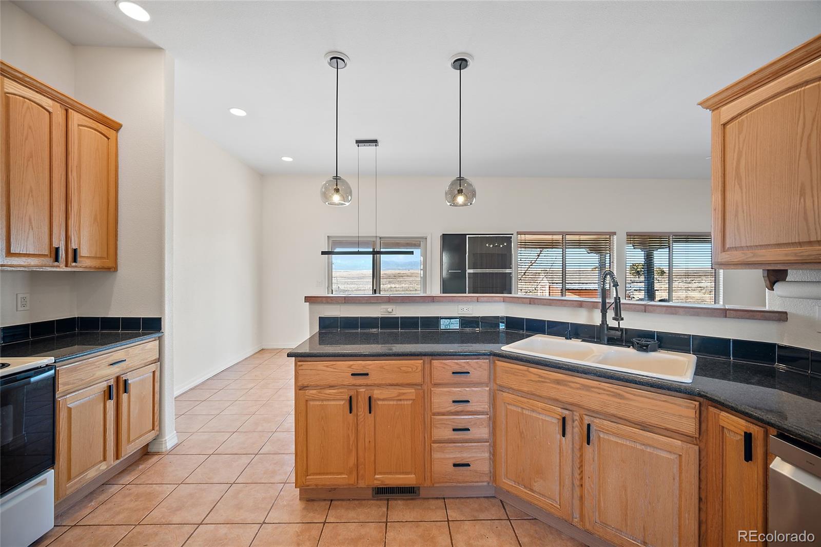MLS Image #6 for 313 s montecito drive,pueblo, Colorado