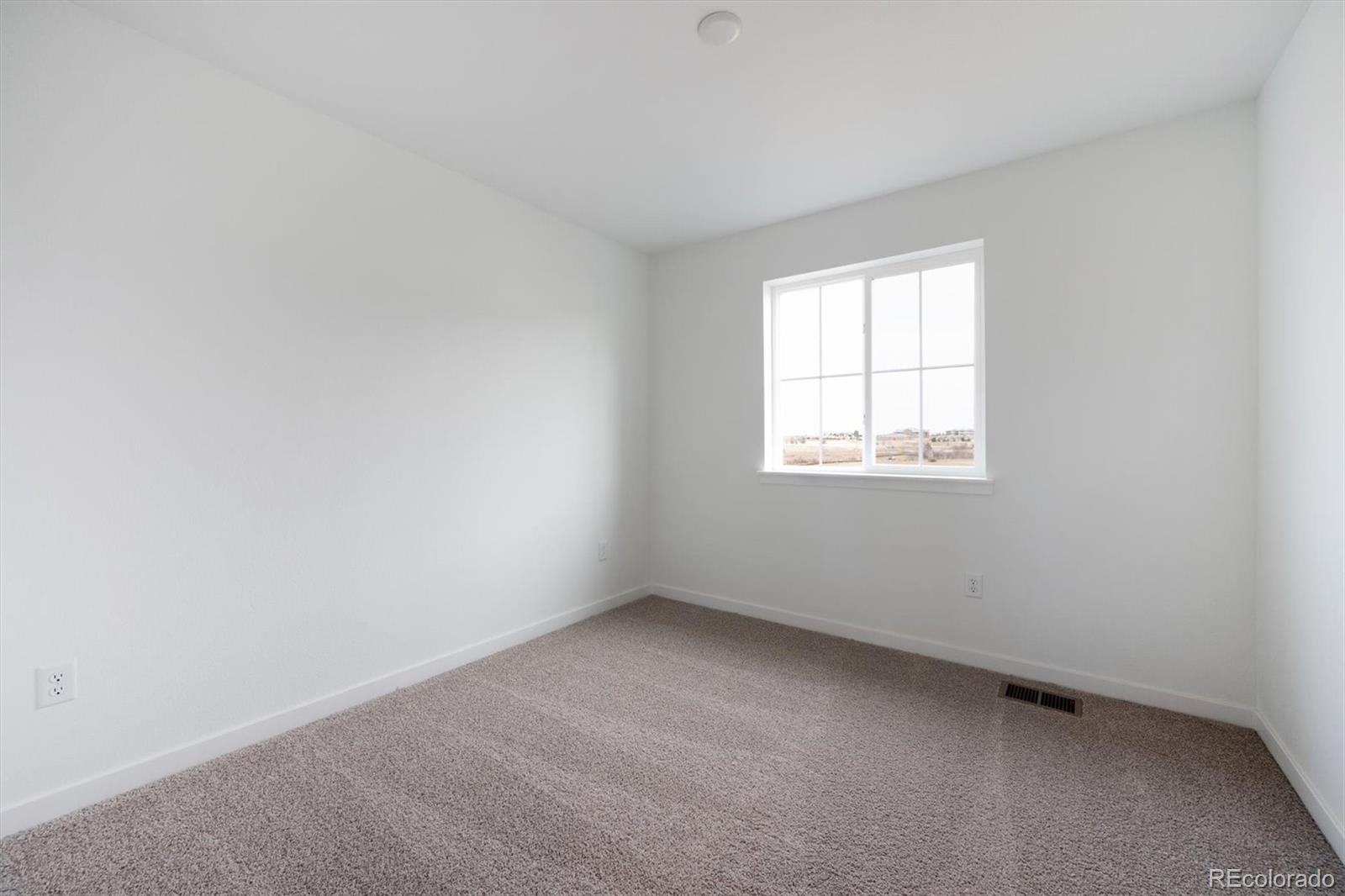 MLS Image #15 for 486 s salida street,aurora, Colorado