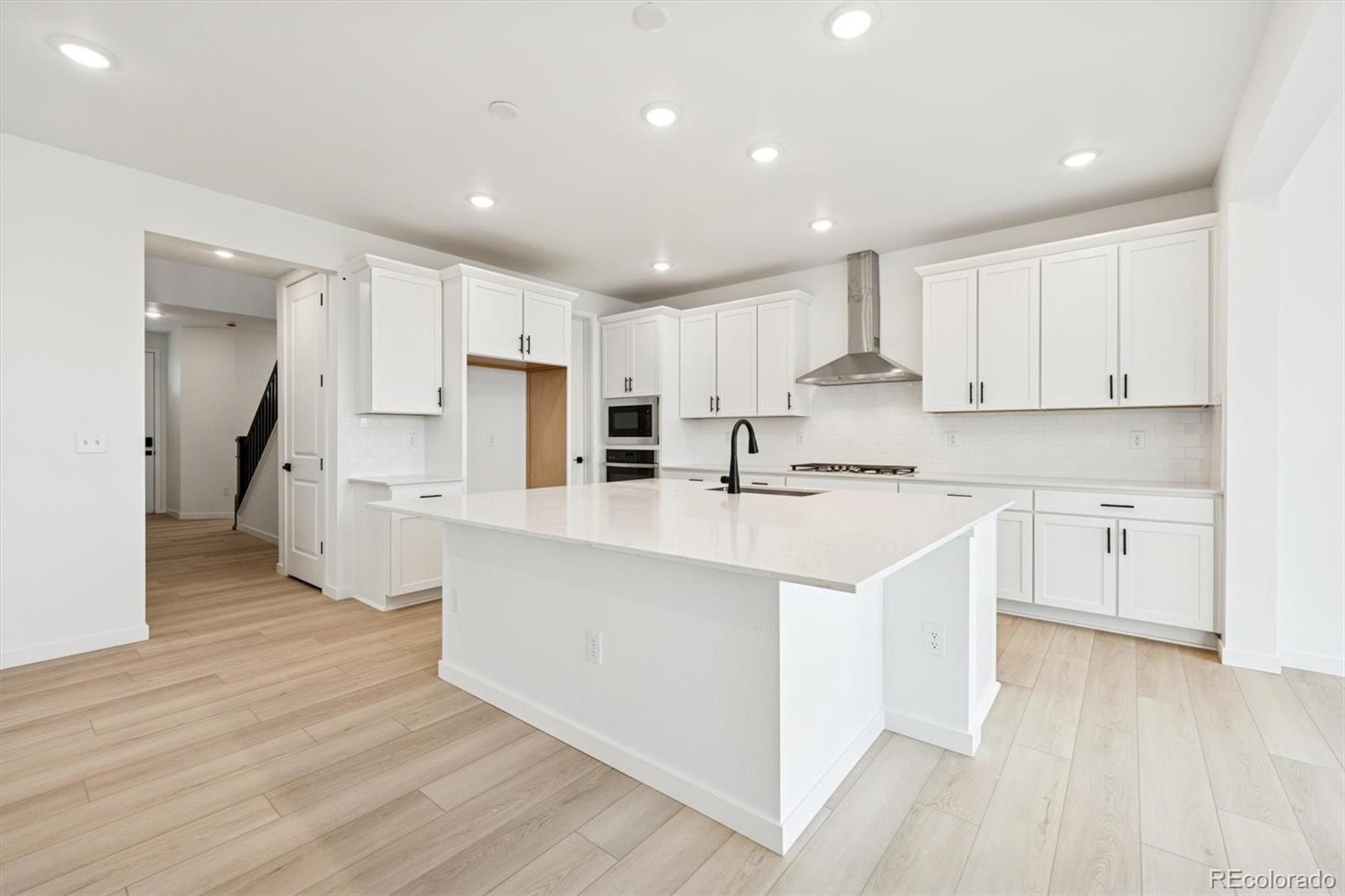 MLS Image #3 for 486 s salida street,aurora, Colorado