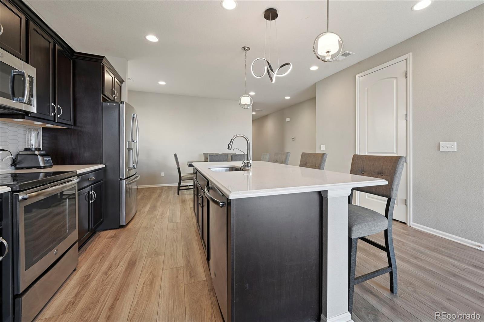 MLS Image #11 for 10571  yosemite street,commerce city, Colorado