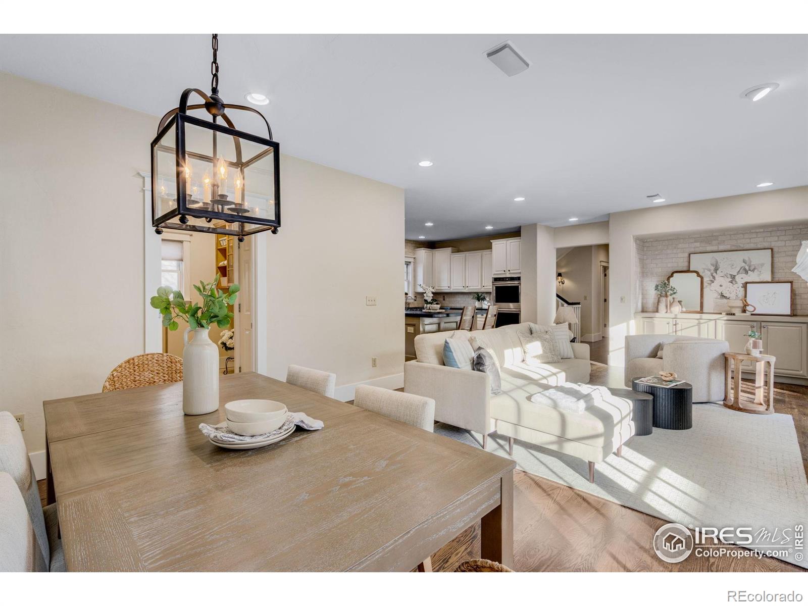MLS Image #28 for 707 s fillmore street,denver, Colorado