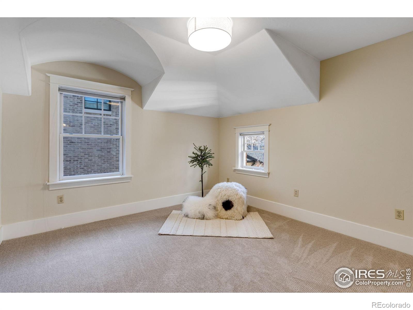 MLS Image #37 for 707 s fillmore street,denver, Colorado