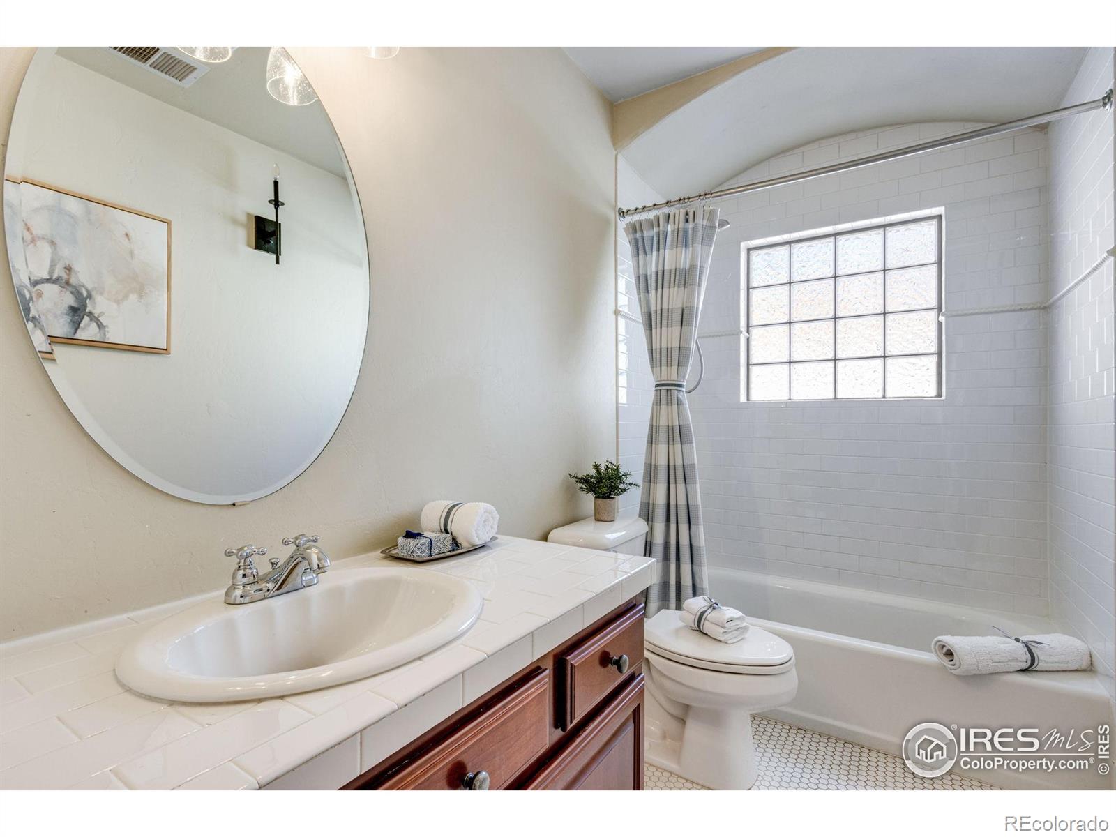 MLS Image #41 for 707 s fillmore street,denver, Colorado