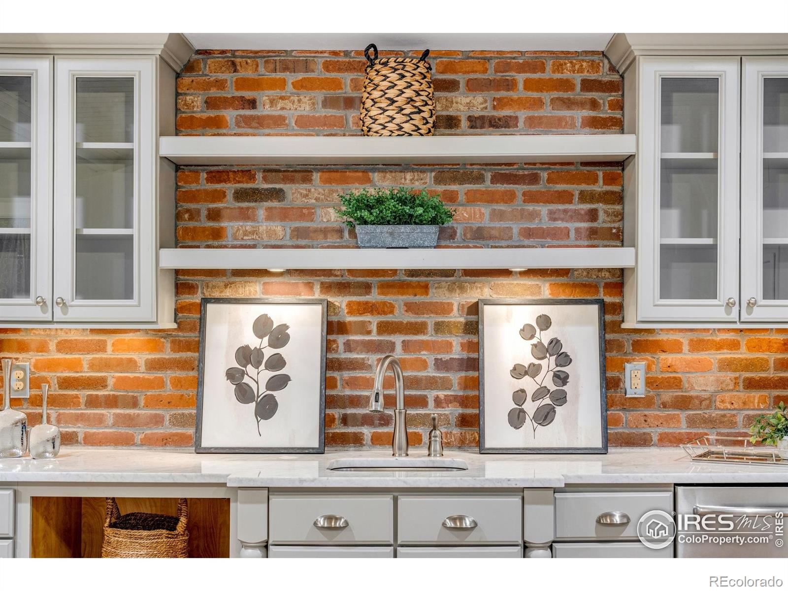 MLS Image #44 for 707 s fillmore street,denver, Colorado