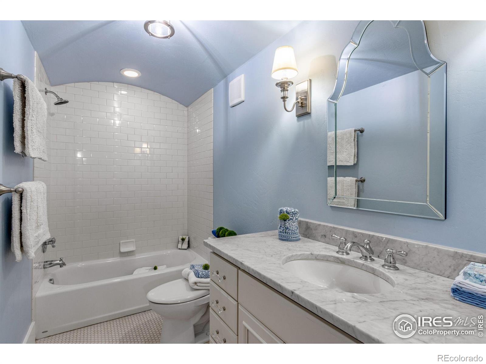 MLS Image #45 for 707 s fillmore street,denver, Colorado