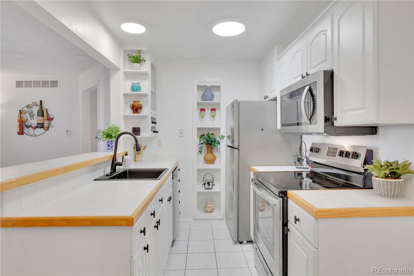 MLS Image #9 for 6705 s field street 802,littleton, Colorado