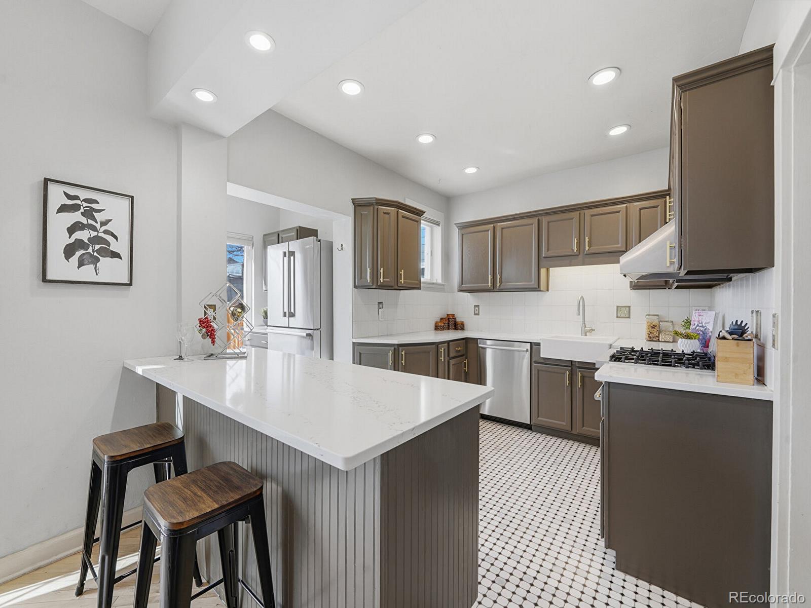 MLS Image #15 for 417 s ogden street,denver, Colorado