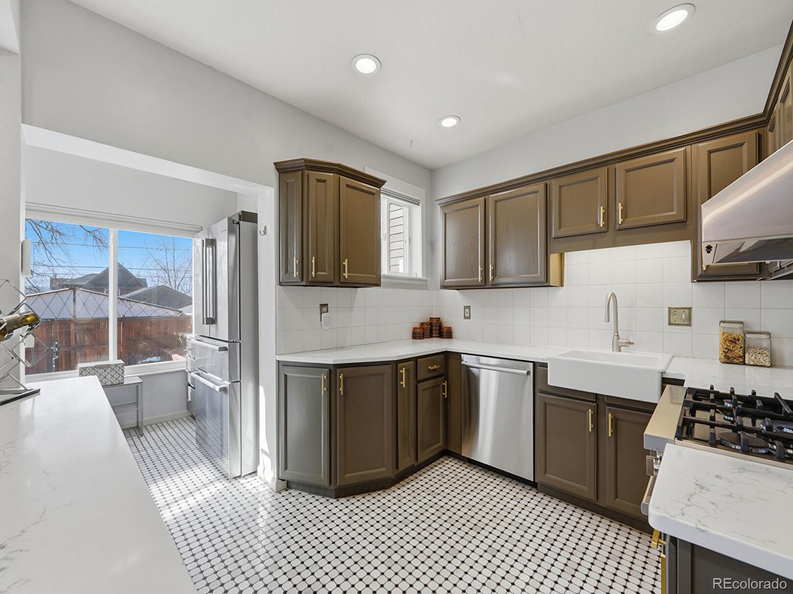 MLS Image #16 for 417 s ogden street,denver, Colorado