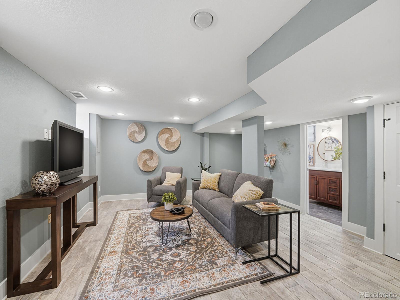 MLS Image #30 for 417 s ogden street,denver, Colorado