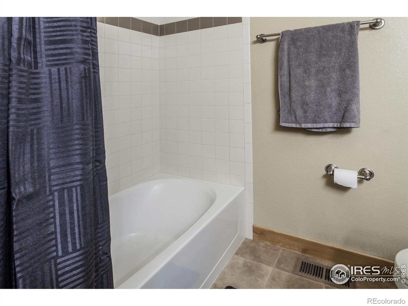 MLS Image #23 for 2569  custer drive,fort collins, Colorado
