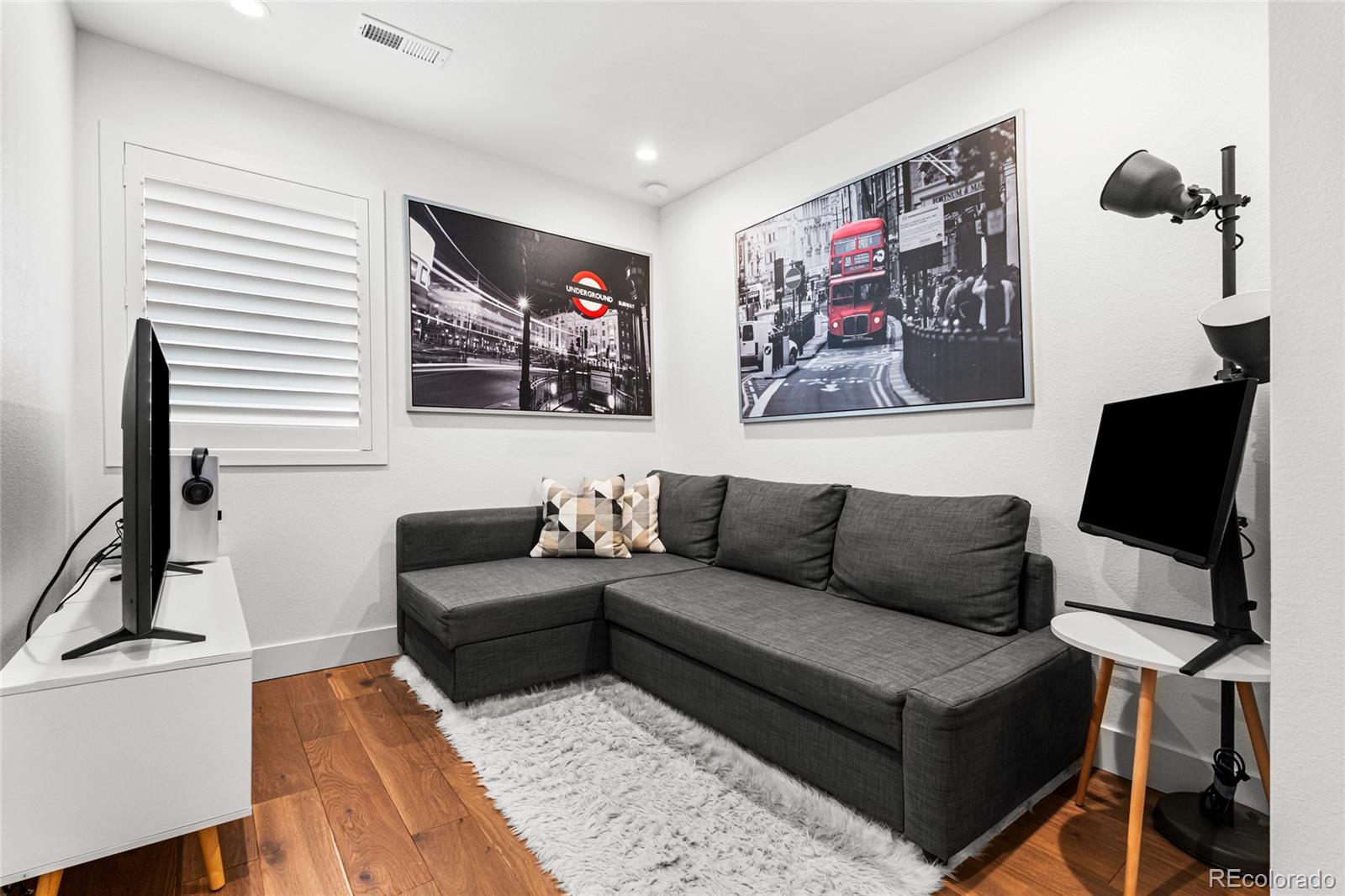 MLS Image #14 for 1316  knox court,denver, Colorado
