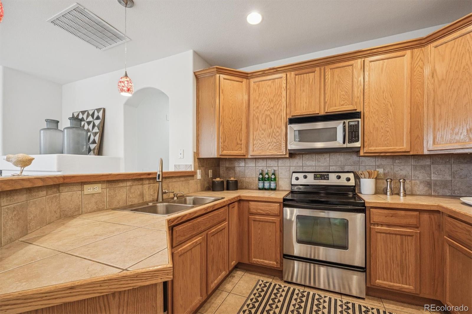 MLS Image #10 for 11390  navajo circle b,westminster, Colorado