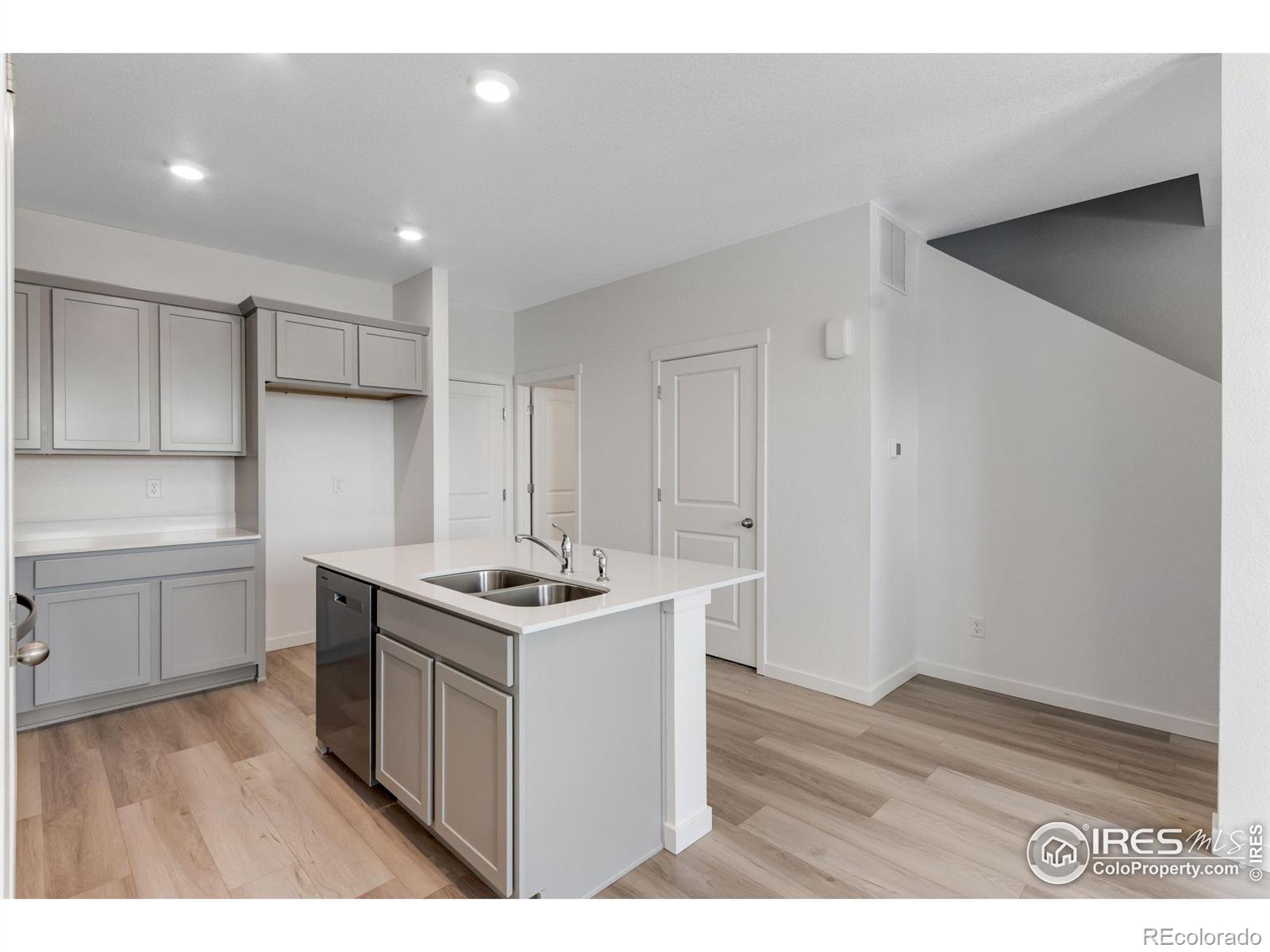 MLS Image #4 for 2407  pinot place,fort lupton, Colorado
