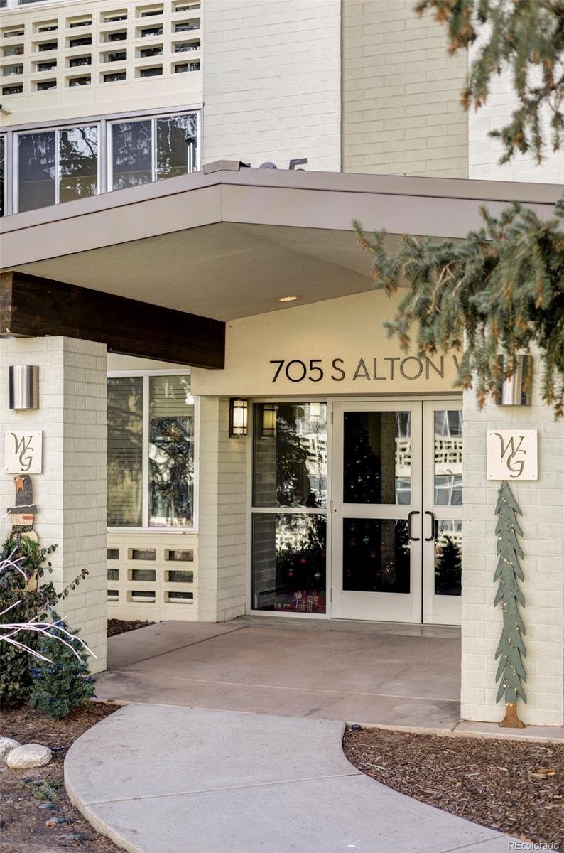 MLS Image #1 for 705 s alton way,denver, Colorado