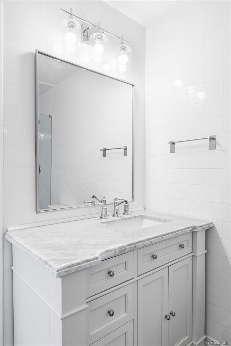 MLS Image #15 for 705 s alton way,denver, Colorado