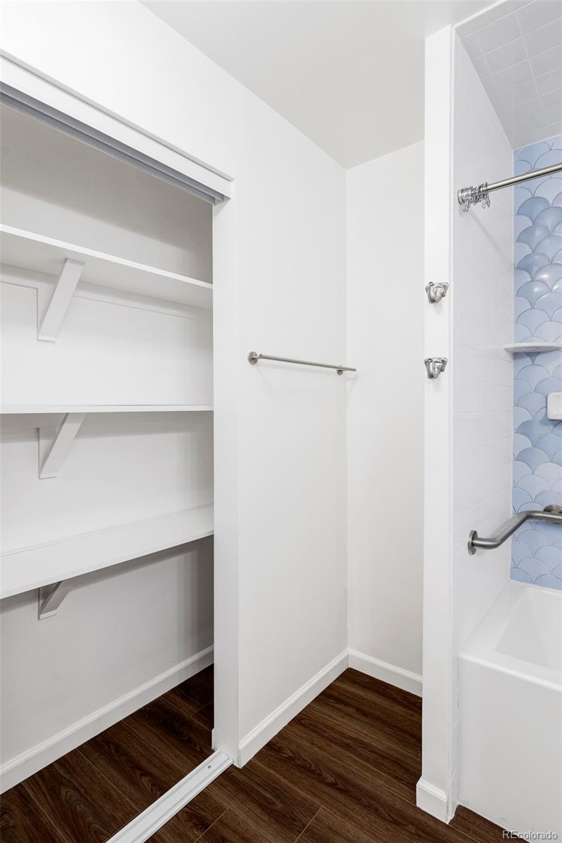 MLS Image #24 for 705 s alton way,denver, Colorado