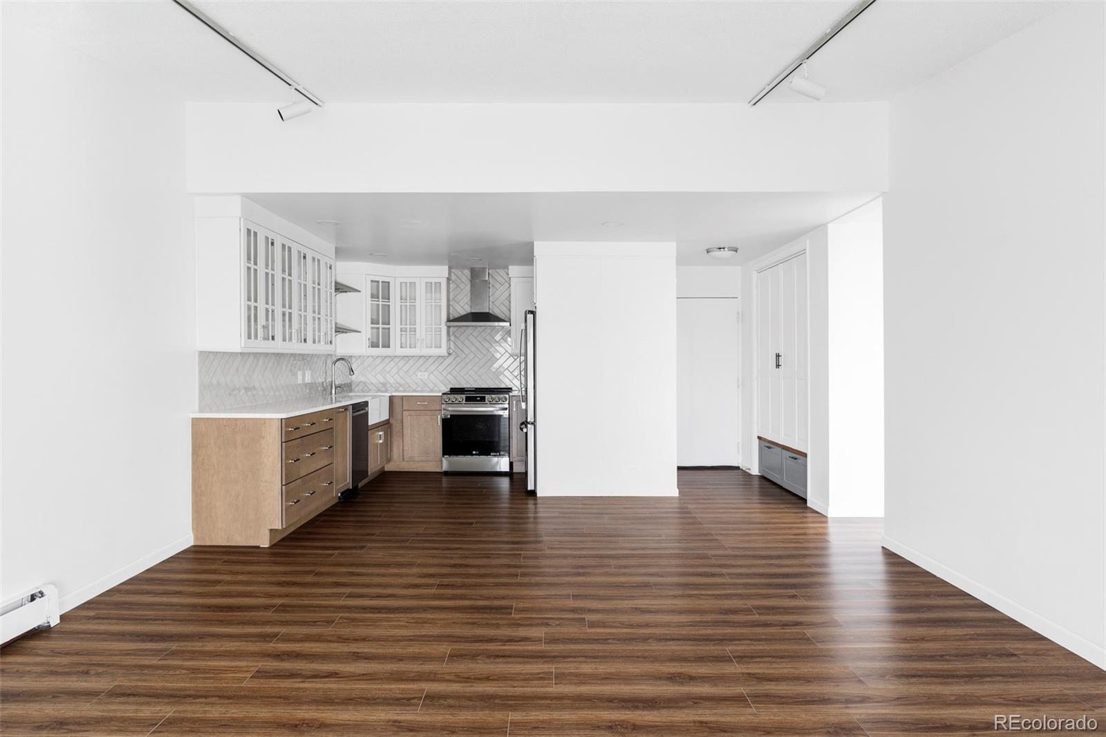 MLS Image #6 for 705 s alton way,denver, Colorado