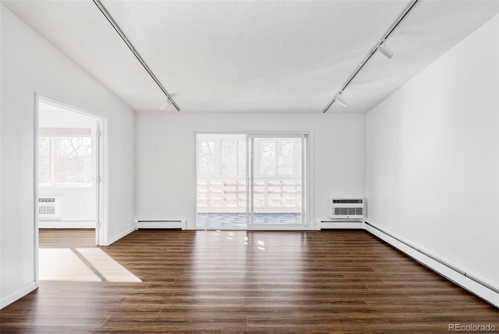 MLS Image #9 for 705 s alton way,denver, Colorado